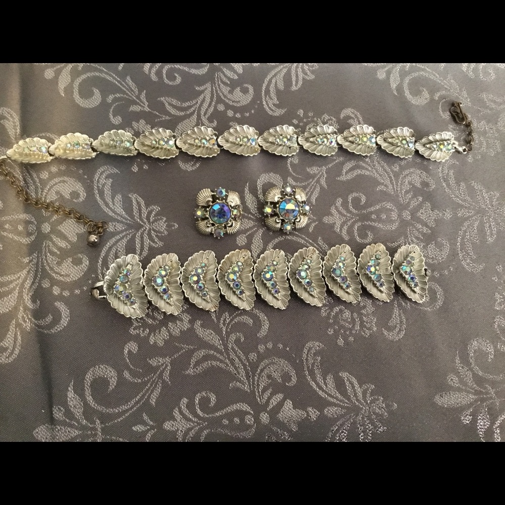 VINTAGE GORGEOUS NECKLACE, BRACELET & EARRING SET